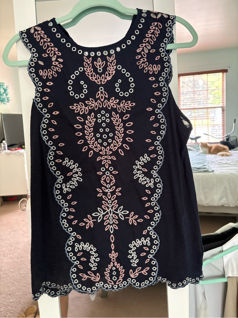 Women’s Banana Republic Navy Embroidered Sleeveless Top - Pink & White Detailing